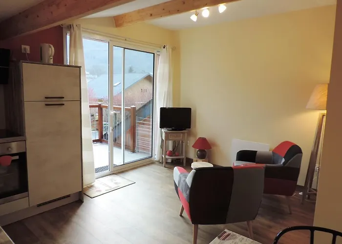 Apartment Le Nidouye 2 Adultes Uniquement A Lary Soulan