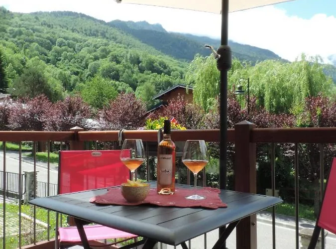 Apartment Le Nidouye 2 Adultes Uniquement A Lary Soulan